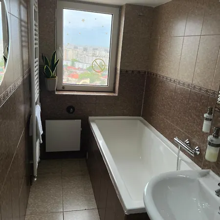 Casa S Piata Alba Iulia Unirii * بوخارست