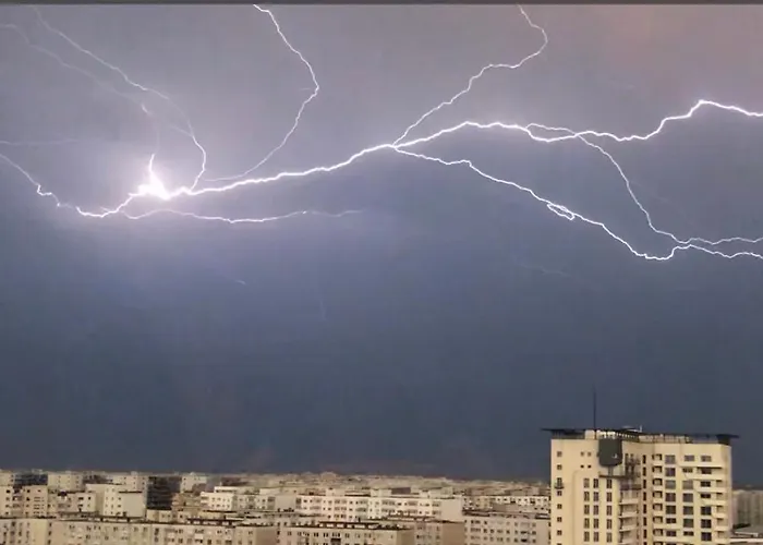 Casa S Piata Alba Iulia Unirii *